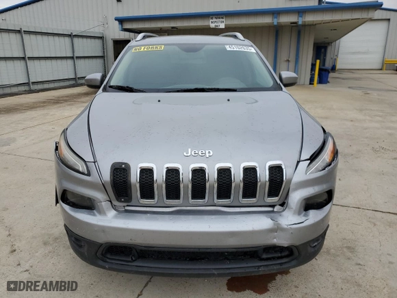 2015 Jeep Cherokee Latitude with VIN 1C4PJLCBXFW766141, listed as a Copart auction lot 45102635 with NaN miles and Salvage Title. Bid and sale history available at carsss.com. Image 5.