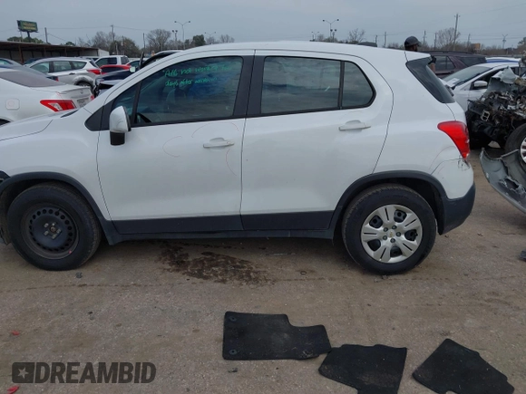 2015 Chevrolet Trax LS with VIN KL7CJKSB8FB087564, listed as a IAAI auction lot 41646208 with 179,335 mi miles. Bid and sale history available at carsss.com. Image 15.