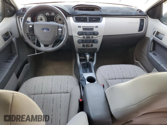 2009 Ford Focus SE z VIN 1FAHP35N69W183425, wystawiony jako Copart lot #54560985 z przebiegiem 159 305 mil mil oraz Szkoda całkowita • Salvage title. Historia ofert i sprzedaży dostępna na DreamBid. Obrazek 8.