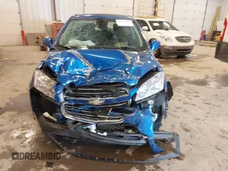2015 Chevrolet Trax LS with VIN KL7CJKSB6FB178140, listed as a IAAI auction lot 41580006 with 52,014 mi miles. Bid and sale history available at carsss.com. Image 12.