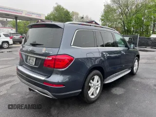 2013 Mercedes-Benz GL 450 z VIN 4JGDF7CE1DA247796, wystawiony jako Copart lot #59948105 z przebiegiem 133 542 mil mil oraz Czysty tytuł • Clean title. Historia ofert i sprzedaży dostępna na DreamBid. Obrazek 4.
