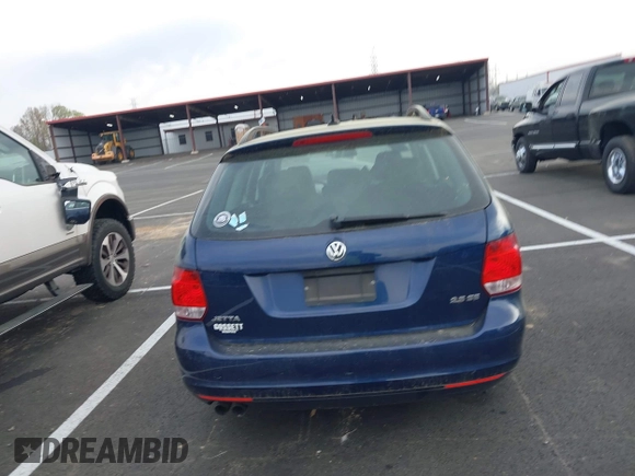 2013 Volkswagen Jetta SportWagen SE w/Sunroof with VIN 3VWPP7AJ7DM670509, listed as a IAAI auction lot 41887876 with 1 mi miles. Bid and sale history available at carsss.com. Image 15.