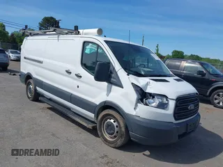 2018 Ford Transit z VIN 1FTYR2YM3JKB17637, wystawiony jako IAAI lot #42281111 z przebiegiem 140 894 mil mil oraz . Historia ofert i sprzedaży dostępna na DreamBid. Obrazek 1.