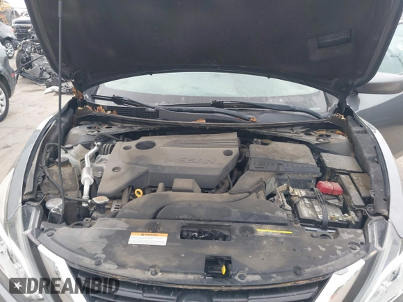 2018 Nissan Altima 2.5 SR with VIN 1N4AL3AP3JC165961, listed as a IAAI auction lot 41875782 with 56,252 mi miles. Bid and sale history available at carsss.com. Image 10.