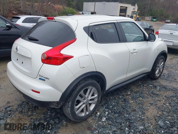 2013 Nissan Juke SV with VIN JN8AF5MV8DT227497, listed as a IAAI auction lot 41954244 with 149,627 mi miles. Bid and sale history available at carsss.com. Image 4.