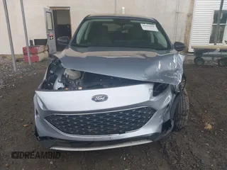 2022 Ford Escape SE with VIN 1FMCU0G66NUB41002, listed as a IAAI auction lot 42616921 with Not provided miles and . Bid and sale history available at DreamBid. Image 13.