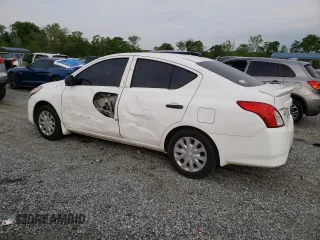 2015 Nissan Versa S Plus z VIN 3N1CN7AP1FL900052, wystawiony jako Copart lot #53118065 z przebiegiem 191 091 mil mil oraz Szkoda całkowita • Salvage title. Historia ofert i sprzedaży dostępna na DreamBid. Obrazek 2.