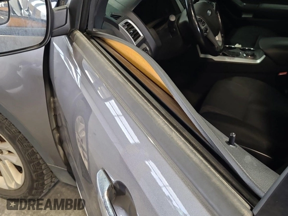 2014 Ford Explorer XLT z VIN 1FM5K8D88EGB20198, wystawiony jako IAAI lot #42410061 z przebiegiem 204 165 mil mil oraz . Historia ofert i sprzedaży dostępna na DreamBid. Obrazek 15.