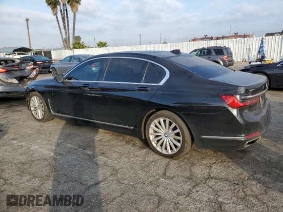 2022 BMW 7 Series 740i with VIN WBA7T2C02NCH89884, listed as a Copart auction lot 89294435 with 64,055 mi miles and Clean Title. Bid and sale history available at carsss.com. Image 2.