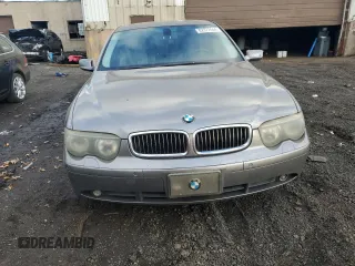 2004 BMW 7 Series 745i with VIN WBAGL63444DP71760, listed as a Copart auction lot 82377444 with 289,762 mi miles and Salvage Title. Bid and sale history available at DreamBid. Image 5.