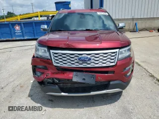 2017 Ford Explorer Platinum z VIN 1FM5K8HT1HGD20357, wystawiony jako Copart lot #63019495 z przebiegiem 134 960 mil mil oraz Szkoda całkowita • Salvage title. Historia ofert i sprzedaży dostępna na DreamBid. Obrazek 5.