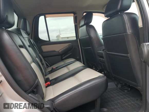 2007 Ford Explorer Sport Trac Limited z VIN 1FMEU53K67UA05013, wystawiony jako Copart lot #58660415 z przebiegiem 180 525 mil mil oraz Czysty tytuł • Clean title. Historia ofert i sprzedaży dostępna na DreamBid. Obrazek 10.