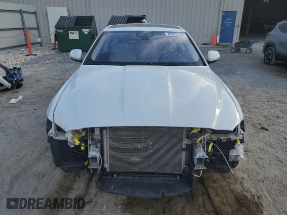 2019 Jaguar XE 20d Premium with VIN SAJAJ4FN5KCP47754, listed as a Copart auction lot 76053573 with 55,408 mi miles. Bid and sale history available at carsss.com. Image 5.