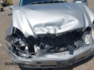 2007 Mercedes-Benz E 350 z VIN WDBUF56X57A995752, wystawiony jako IAAI lot #42249560 z przebiegiem 215 477 mil mil oraz . Historia ofert i sprzedaży dostępna na DreamBid. Obrazek 6.
