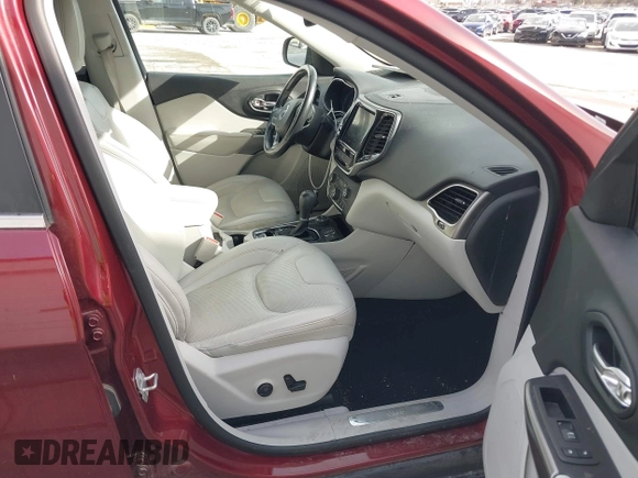 2020 Jeep Cherokee Limited z VIN 1C4PJMDX1LD531201, wystawiony jako IAAI lot #41829213 z przebiegiem 106 881 mil mil oraz . Historia ofert i sprzedaży dostępna na DreamBid. Obrazek 5.