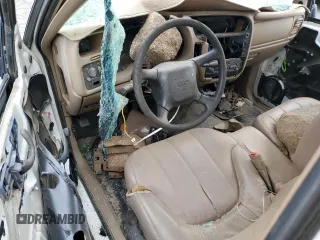 2001 GMC Sonoma SLS with VIN 1GTDT19W31K135789, listed as a Copart auction lot 44616805 with Not Provided miles and Salvage Title. Bid and sale history available at DreamBid. Image 8.