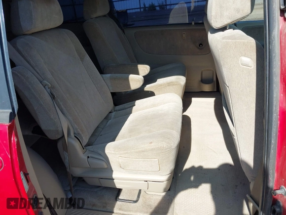 2001 Mazda MPV DX with VIN JM3LW28Y010169395, listed as a IAAI auction lot 38528516 with 264,250 mi miles and . Bid and sale history available at DreamBid. Image 8.