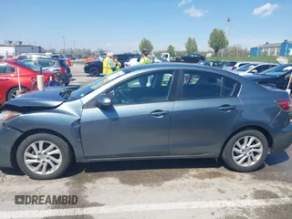 2012 Mazda 3 i Touring with VIN JM1BL1V79C1694553, listed as a IAAI auction lot 42011069 with 161,174 mi miles and . Bid and sale history available at DreamBid. Image 14.