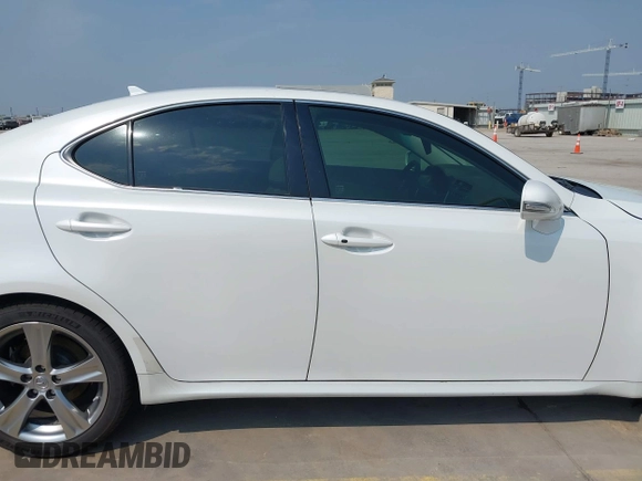 2011 Lexus IS 250 with VIN JTHBF5C27B5155666, listed as a IAAI auction lot 42286694 with 177,982 mi miles and . Bid and sale history available at DreamBid. Image 13.