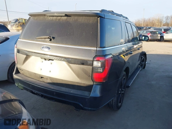 2019 Ford Expedition Limited with VIN 1FMJU2ATXKEA52492, listed as a IAAI auction lot 41455846 with 100,855 mi miles. Bid and sale history available at carsss.com. Image 4.