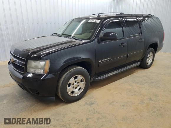 2013 Chevrolet Suburban LT with VIN 1GNSCJE05DR118147, listed as a Copart auction lot 50726315 with 168,518 mi miles and Clean Title. Bid and sale history available at carsss.com. Image 1.