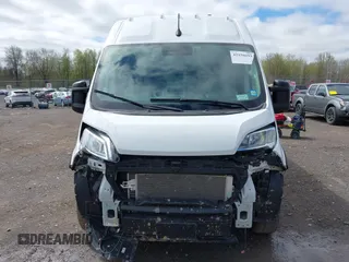 2025 Ram ProMaster Cargo Tradesman with VIN 3C6MRVJG3SE504821, listed as a IAAI auction lot 42150693 with 10,828 mi miles and . Bid and sale history available at DreamBid. Image 6.