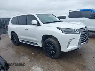 2017 Lexus LX 570 z VIN JTJHY7AX4H4243313, wystawiony jako IAAI lot #41738205 z przebiegiem 88 773 mil mil oraz . Historia ofert i sprzedaży dostępna na DreamBid. Obrazek 1.