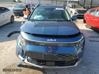 2023 Kia Niro EV Wind with VIN KNDCR3L16P5024860, listed as a Copart auction lot 72225364 with 13,133 mi miles and Clean Title. Bid and sale history available at carsss.com. Image 5.