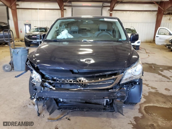 2009 Volkswagen Routan SE with VIN 2V8HW34109R544446, listed as a Copart auction lot 53520835 with 140,421 mi miles and Clean Title. Bid and sale history available at carsss.com. Image 5.