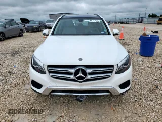 2018 Mercedes-Benz GLC 300 z VIN WDC0G4JB1JV087263, wystawiony jako Copart lot #60717815 z przebiegiem 56 219 mil mil oraz Czysty tytuł • Clean title. Historia ofert i sprzedaży dostępna na DreamBid. Obrazek 5.