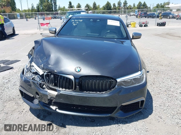 2020 BMW 5 Series M550i xDrive z VIN WBAJS7C07LBN96264, wystawiony jako IAAI lot #42478429 z przebiegiem 46 035 mil mil oraz . Historia ofert i sprzedaży dostępna na DreamBid. Obrazek 11.