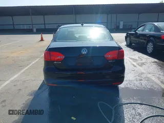 2013 Volkswagen Jetta SE with VIN 3VWDP7AJ7DM279184, listed as a IAAI auction lot 42387002 with 84,288 mi miles and . Bid and sale history available at DreamBid. Image 16.