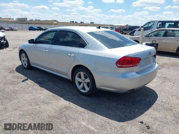 2013 Volkswagen Passat SE with VIN 1VWBN7A3XDC072918, listed as a IAAI auction lot 42381396 with 180,103 mi miles and . Bid and sale history available at DreamBid. Image 3.