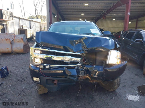 2007 Chevrolet Silverado 1500 LTZ with VIN 2GCEK13M471506806, listed as a IAAI auction lot 41578407 with 155,506 mi miles. Bid and sale history available at carsss.com. Image 12.