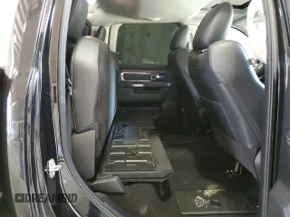 2018 Ram 2500 Laramie с VIN 3C6UR5FL6JG347651, выставлен на аукционе Copart как лот 62389185 с пробегом 58 148 миль миль и Списание • Salvage title. История ставок и продаж доступна на DreamBid. Изображение 10.
