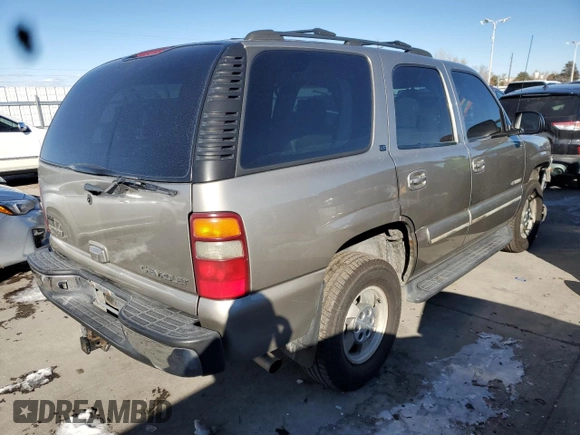 2002 Chevrolet Tahoe Z71 with VIN 1GNEK13Z32R199762, listed as a Copart auction lot 88111095 with 152,509 mi miles and Salvage Title. Bid and sale history available at carsss.com. Image 3.