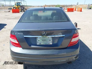 2009 Mercedes-Benz C 300 Sport with VIN WDDGF54X69F245774, listed as a IAAI auction lot 42290923 with 199,263 mi miles and . Bid and sale history available at DreamBid. Image 17.