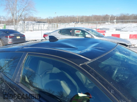2013 Honda CR-Z with VIN JHMZF1D4XDS001190, listed as a IAAI auction lot 41262688 with 134,447 mi miles. Bid and sale history available at carsss.com. Image 6.