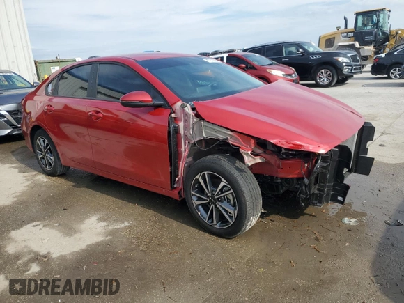 2024 Kia Forte LX with VIN 3KPF24ADXRE837615, listed as a Copart auction lot 47210935 with 6,661 mi miles and Salvage Title. Bid and sale history available at carsss.com. Image 4.