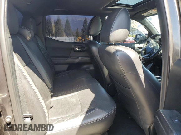 2017 Toyota Tacoma SR5 with VIN 3TMCZ5AN3HM076315, listed as a Copart auction lot 53828955 with 172,923 mi miles and Salvage Title. Bid and sale history available at carsss.com. Image 11.