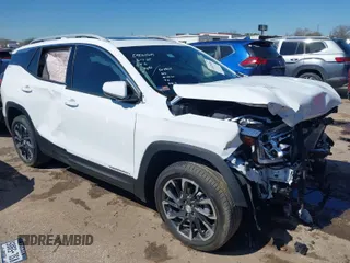 2024 GMC Terrain SLT with VIN 3GKALVEG6RL325318, listed as a IAAI auction lot 41626408 with 9,007 mi miles. Bid and sale history available at carsss.com. Image 1.
