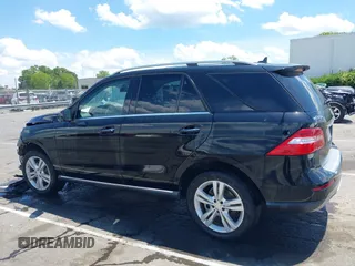 2013 Mercedes-Benz M 350 with VIN 4JGDA5JBXDA110173, listed as a IAAI auction lot 42166176 with 232,012 mi miles and . Bid and sale history available at DreamBid. Image 14.