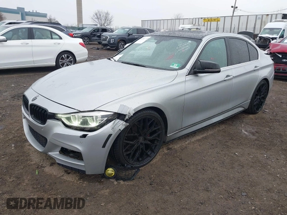 2018 BMW 3 Series 330i xDrive with VIN WBA8D9C55JA607605, listed as a IAAI auction lot 41682994 with 79,285 mi miles and . Bid and sale history available at DreamBid. Image 17.
