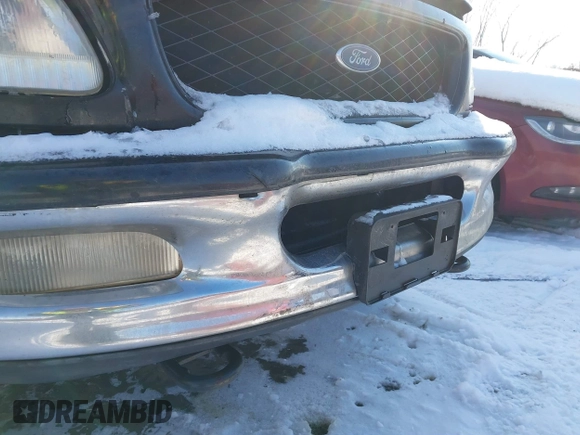 1997 Ford F-150 XL with VIN 1FTDF08W5VKD47103, listed as a IAAI auction lot 41345739 with 209,732 mi miles. Bid and sale history available at carsss.com. Image 6.
