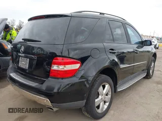2006 Mercedes-Benz M 500 with VIN 4JGBB75E86A077925, listed as a IAAI auction lot 42073986 with 131,258 mi miles and . Bid and sale history available at DreamBid. Image 4.