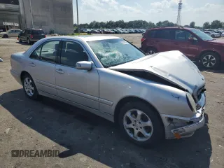 2002 Mercedes-Benz E-Class with VIN WDBJF65J12B393729, listed as a Copart auction lot 59722643 with 289,974 mi miles and Salvage Title. Bid and sale history available at carsss.com. Image 4.