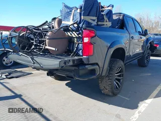 2023 Chevrolet Silverado 1500 RST with VIN 2GCUDEED7P1103526, listed as a IAAI auction lot 41880491 with 10,772 mi miles and . Bid and sale history available at DreamBid. Image 4.