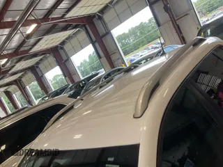 2020 Jeep Cherokee Latitude z VIN 1C4PJLCB4LD628070, wystawiony jako IAAI lot #42859811 z przebiegiem 119 307 mil mil oraz . Historia ofert i sprzedaży dostępna na DreamBid. Obrazek 3.