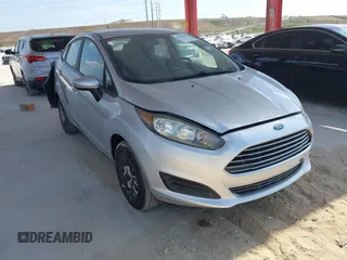 2018 Ford Fiesta S z VIN 3FADP4AJ1JM100401, wystawiony jako IAAI lot #42139637 z przebiegiem 62 695 mil mil oraz . Historia ofert i sprzedaży dostępna na DreamBid. Obrazek 1.