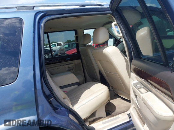 2003 Lincoln Aviator Luxury z VIN 5LMEU68H13ZJ46598, wystawiony jako IAAI lot #41985439 z przebiegiem 160 570 mil mil oraz . Historia ofert i sprzedaży dostępna na DreamBid. Obrazek 8.